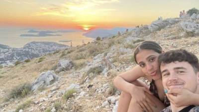 إبنة عمرو دياب مع صديقها تقضي عطلتها الصيفية (بالصور)