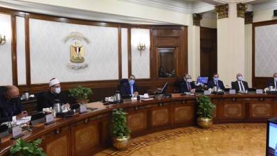 «مدبولي» توجيهات من الرئيس بالتركيز على دعم النماذج الشابة الناجحة