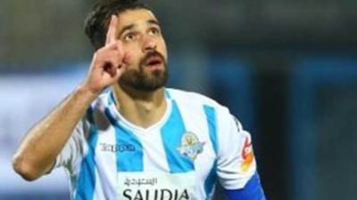 الزمالك يفتح المفاوضات مع لاعب الأهلي السابق...تفاصيل 