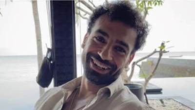 محمد صلاح يهنئ الأم الاسلامية بعيد الأضحي المبارك