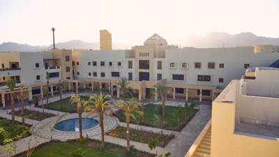 "عبدالغفار" يتلقى تقريرًا حول البرامج الدراسية للذكاء الاصطناعي والمعلوماتية في الجامعات الأهلية