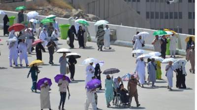 بالصور.. حجاج بيت الله يتوجهون لمنشأة الجمرات بمشعر منى لرمى الجمرات الثلاث