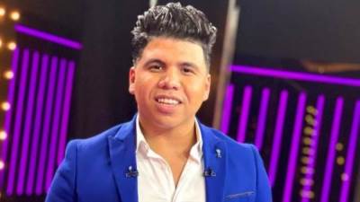 أنا حزين.. عمر كمال يعلن الانفصال عن خطيبته بعد علاقة دامت 6 أشهر