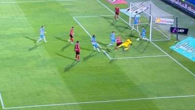 أفشة يفتتح التسجيل للأهلي بعد أكثر من محاولة على مرمى جنش