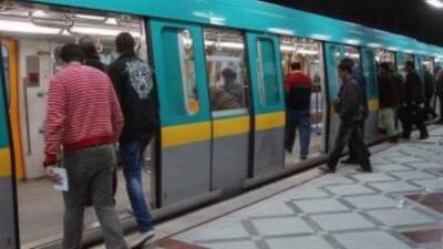 مترو الأنفاق: يحذر من عدم إرتداء الكمامة و50 جنية غرامه للمخالفين 