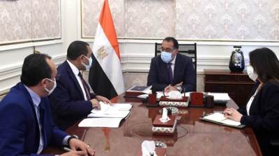 مدبولي يتابع مع "رئيس التنظيم والإدارة" إجراءات عقد المسابقات المركزية 