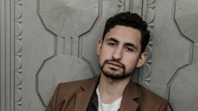 أمير المصري: محظوظ بمشاركتي في The Crown وانتهيت من تصوير دوري