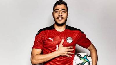 أراكم قريباً في الملاعب.. أكرم توفيق يفاجئ جماهير الأهلي قبل مباراة القمة 