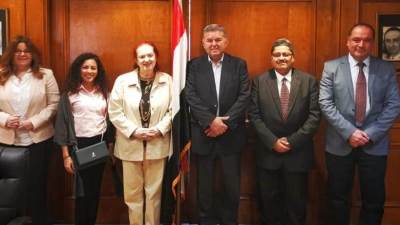 قطاع الأعمال: تحويل مصنع غزل مغلق لسنوات بالفيوم إلى مجمع للملابس الجاهزة