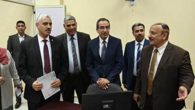 رئيس جامعة الفيوم يفتتح وحدة نظم المعلومات الجغرافية بكلية الآداب