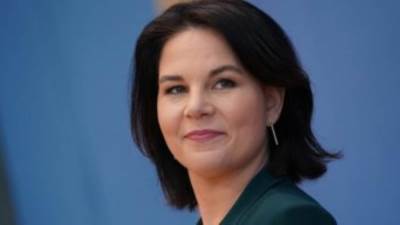 وزيرة خارجية ألمانيا: نلتزم بالحياد المناخي بحلول عام 2045