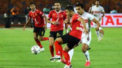 طاقم تحكيم بولندي.. اتحاد الكرة يعلن حكام مباراة الأهلي والزمالك في نهائي الكأس