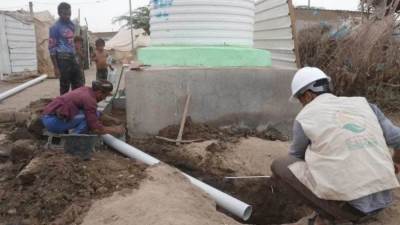 مركز الملك سلمان للإغاثة ضخ 367.500 لتر من المياه الصالحة للاستخدام المنزلي 