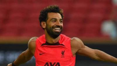 حظاً سعيد.. ليفربول يدعم محمد صلاح بطريقته الخاصة قبل حفل جوائز كاف