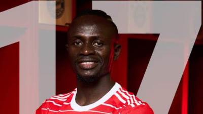 السنغالي ساديو ماني يتوج بجائزة أفضل لاعب في أفريقيا 