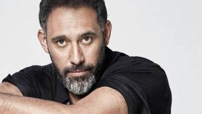 عمرو مصطفي يوجه رسالة ل"جدو" : "هفضحك عادي"