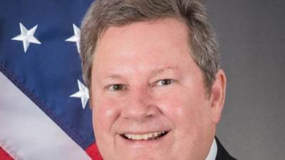 المبعوث الأمريكي للقرن الإفريقي يزور مصر وإثيوبيا والإمارات لبحث أزمة "سد النهضة" 