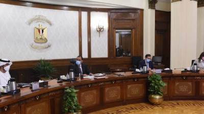 مدبولي يلتقي وزير الصناعة والتكنولوجيا المتقدمة الإماراتي