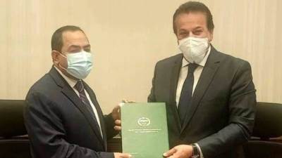 «عبدالغفار» يتسلم نتيجة مسابقة تعيين 20 أخصائي أشعة بوزارة الصحة