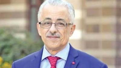 وزير التعليم يوضح حقيقة تدريس العلوم والرياضيات "باللغات" لطلاب الإعدادية