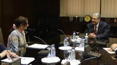 «شاكر» يستقبل رئيسة مؤتمر الأطراف COP21 للتعاون في إطار استضافة مصر COP27