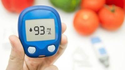 باحثة مصرية: توصلنا إلى تصميم جهاز لقياس السكر دون الحاجة لـ"دم" المريض