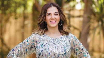 بعد غياب سنوات.. دنيا سمير غانم تروج لأغنيتها الجديدة "اسيب نفسي واغني" 