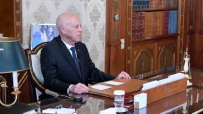 الرئيس التونسي: تونس دولة حرة ذات سيادة والشعوب تقرر مصيرها بنفسها