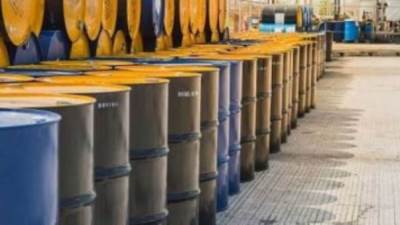 بأكثر من 4 دولارات.. أسعار النفط ترتفع وتوقعات باستقرار الإمدادات