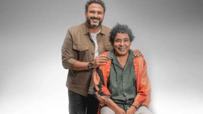 بعد اتهامه بسرقة "للي" .. المنسي يعتذر لأكرم حسني وجمهور الكينج محمد منير