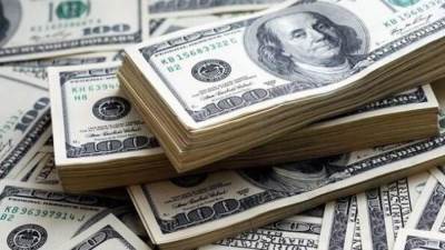 رسميًا.. الدولار يتخطى الـ 19  جنيهًا في بنوك مصر