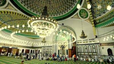 بدمياط.. تسقط مروحة على اثنين من المصلين داخل مسجد