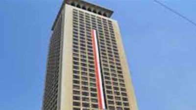 الخارجية: تسفير ثمانية بحارة مصريين من طاقم سفينة غرقت بميناء سواكن