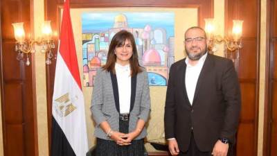 وزيرة الهجرة تستقبل الدكتور محمد ثروت أحد أهم علماء الأتوثانية بالعالم