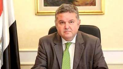 ضمن مشروع تطوير المصانع.. قطاع الأعمال: وصول أول شحنة من ماكينات الغزل والنسيج الحديثة