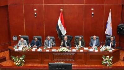 وزير الإسكان يصدر حزمة من التكليفات خلال لقائه برؤساء أجهزة المدن الجديدة