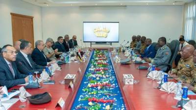 تعاون بين مصر وبوركينا فاسو في الصناعات الحربية