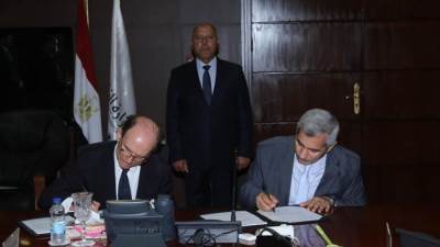 الانجازات تتواصل.. توطين صناعة عربات قطارات النوم في مصر