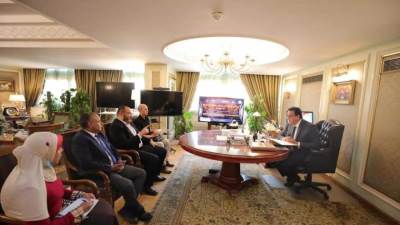 وزير التعليم العالي يبحث سبل التعاون العلمي والبحثي مع ممثل جامعة أريزونا الأمريكية