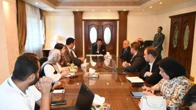 وزير الشباب يناقش مع اللجنة الوطنية استعدادات تنظيم مؤتمر شباب المناخ COY17