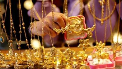 جرام الذهب يخسر 20 جنيهاً في تعاملات اليوم.. تعرف على الأسعار