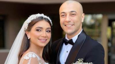 هاتي البكا وخدي البوكية.. مغني الراب شاهين يحتفل بزفافه 