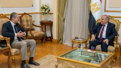 "مرسي" يلتقي "السفير هاني صلاح" لمناقشة سبل التعاون الاقتصادي