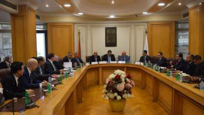 "التموين" وغرفة القاهرة" يستعرضان خطة تنظيم معرض "أهلًا مدارس"