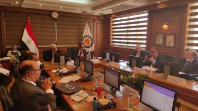 "عبدالغفار" يستعرض تقريرًا حول اجتماع المجلس الأعلى لشئون التعليم والطلاب