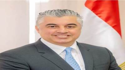 من هو وليد جمال الدين رئيس المنطقة الاقتصادية لقناة السويس 