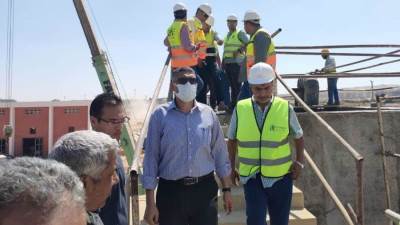 الجزار يوجه بتكثيف المتابعة الميدانية بمواقع المشروعات الجارية بالمدن الجديدة