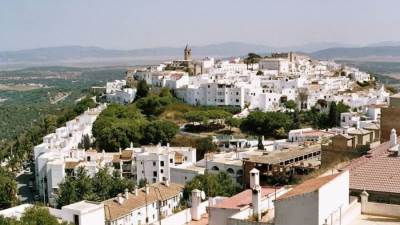 "فيخير دي لا فرونتيرا"... بلدة أندلسية تحكي الحجارة تاريخها المضطرب