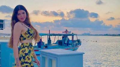 ياسمين الخطيب تكشف سر رشاقتها بعد اطلالتها الجريئة بالمايوه