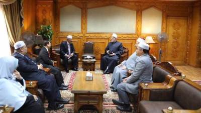 وكيل الأزهر يستقبل وفداً ماليزياً لبحث سبل التعاون المشترك بمجال التعليم والدعوة